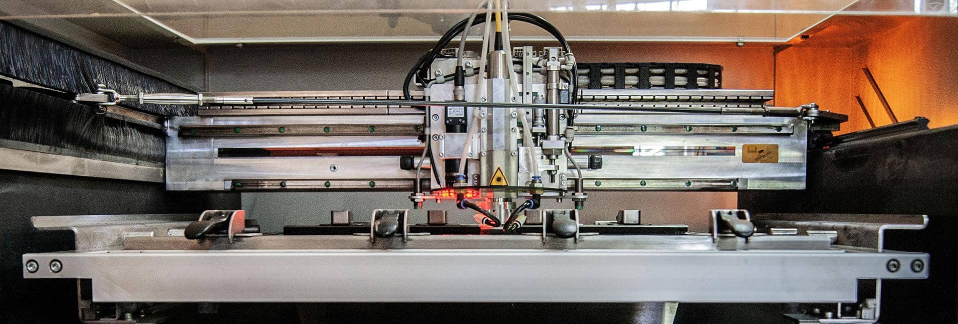 produkcja stalowych szablonów laserowych do nakładania pasty lutowniczej na obwody drukowane